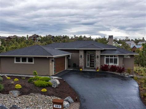 It contains 3 bedrooms and 2 bathrooms. . Zillow redmond or